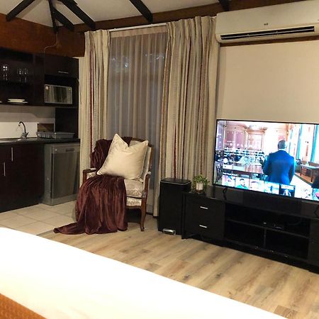 Sand River Guest House Johannesbourg Extérieur photo